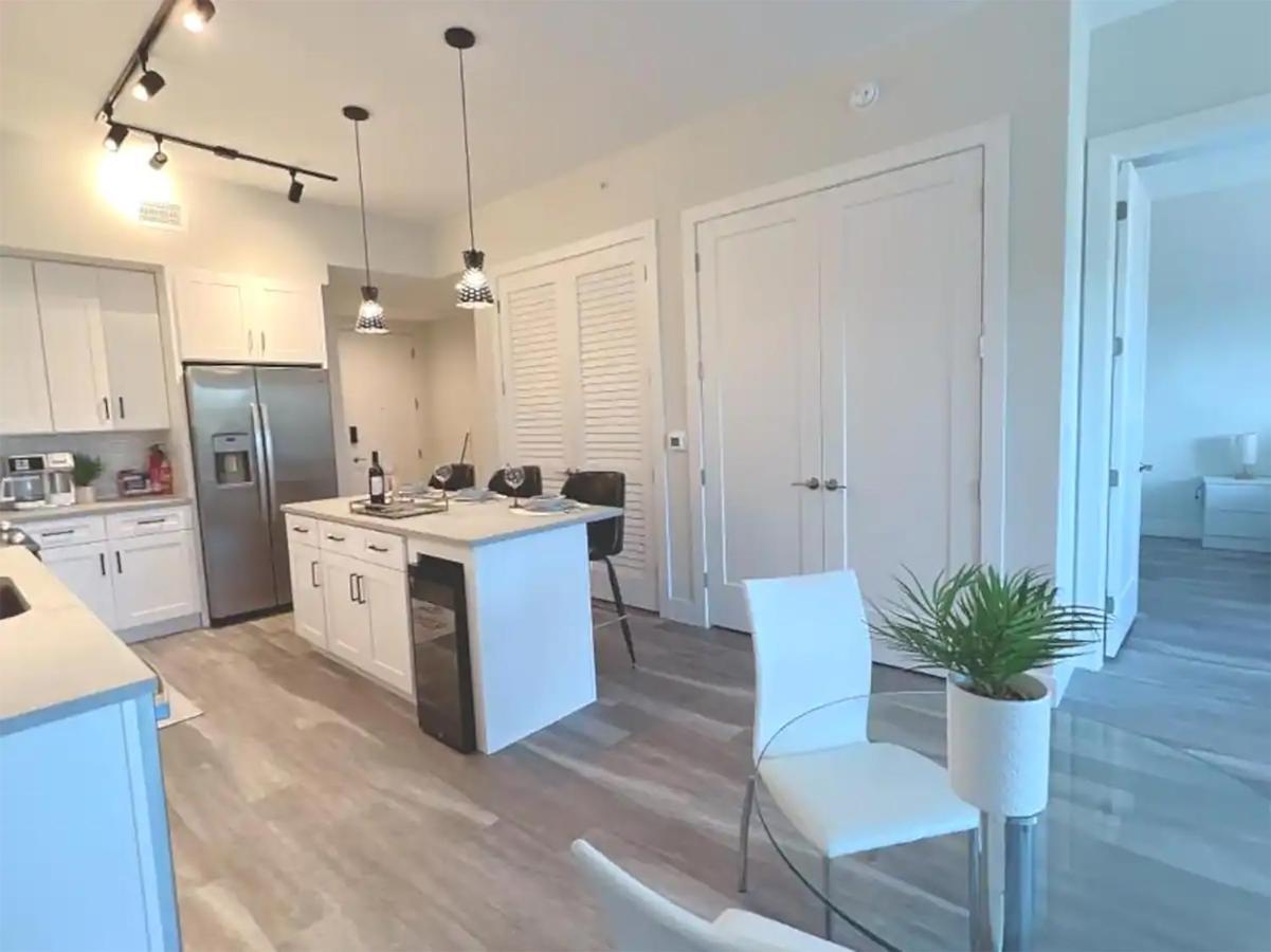 וסט פאלם ביץ' Lux Property Great For 1 To 8 Guests-Family Trip ,5Beds 2Rooms Staycation With Gym And Ev, Proximity To Downtown And Beaches מראה חיצוני תמונה