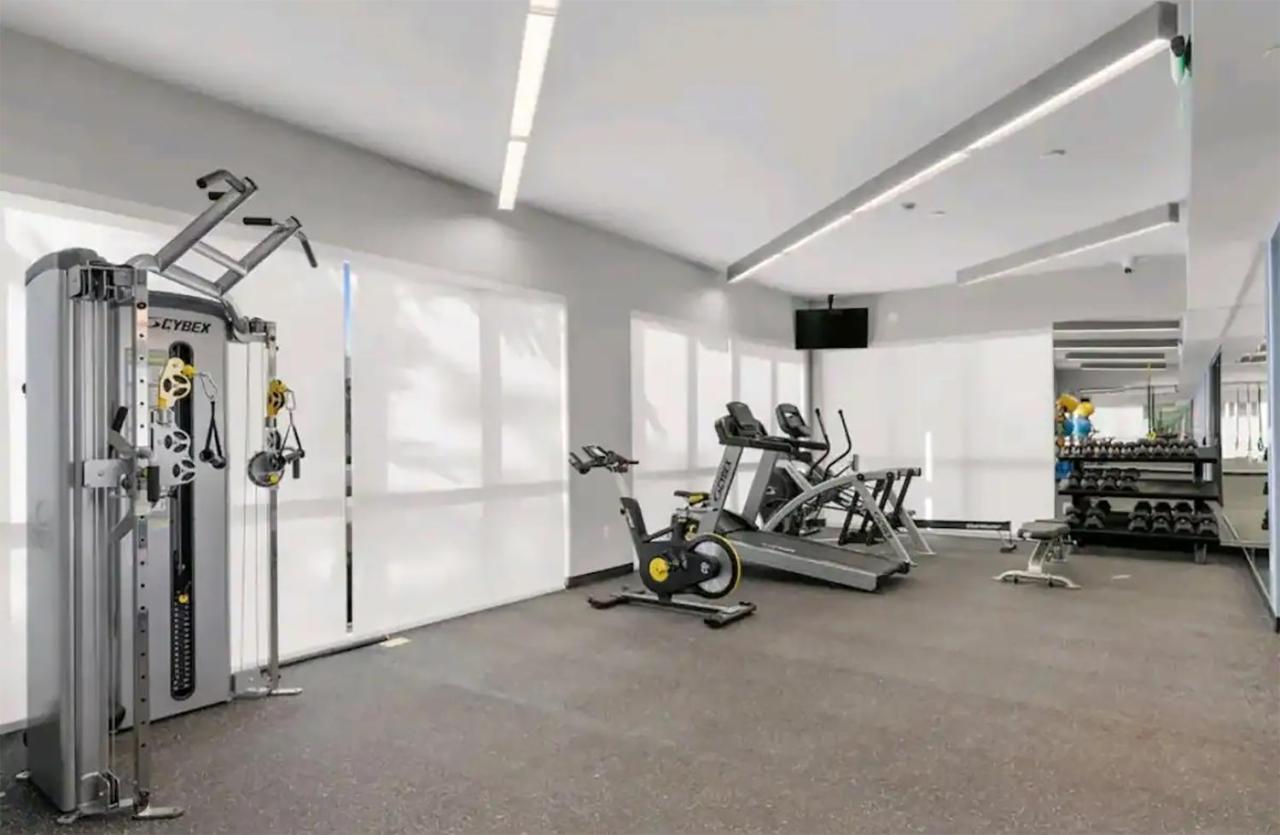 וסט פאלם ביץ' Lux Property Great For 1 To 8 Guests-Family Trip ,5Beds 2Rooms Staycation With Gym And Ev, Proximity To Downtown And Beaches מראה חיצוני תמונה